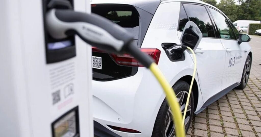 Fuel Savings in Highway Driving
